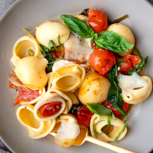 Easy Caprese Pasta Bake - Chasing Cravings