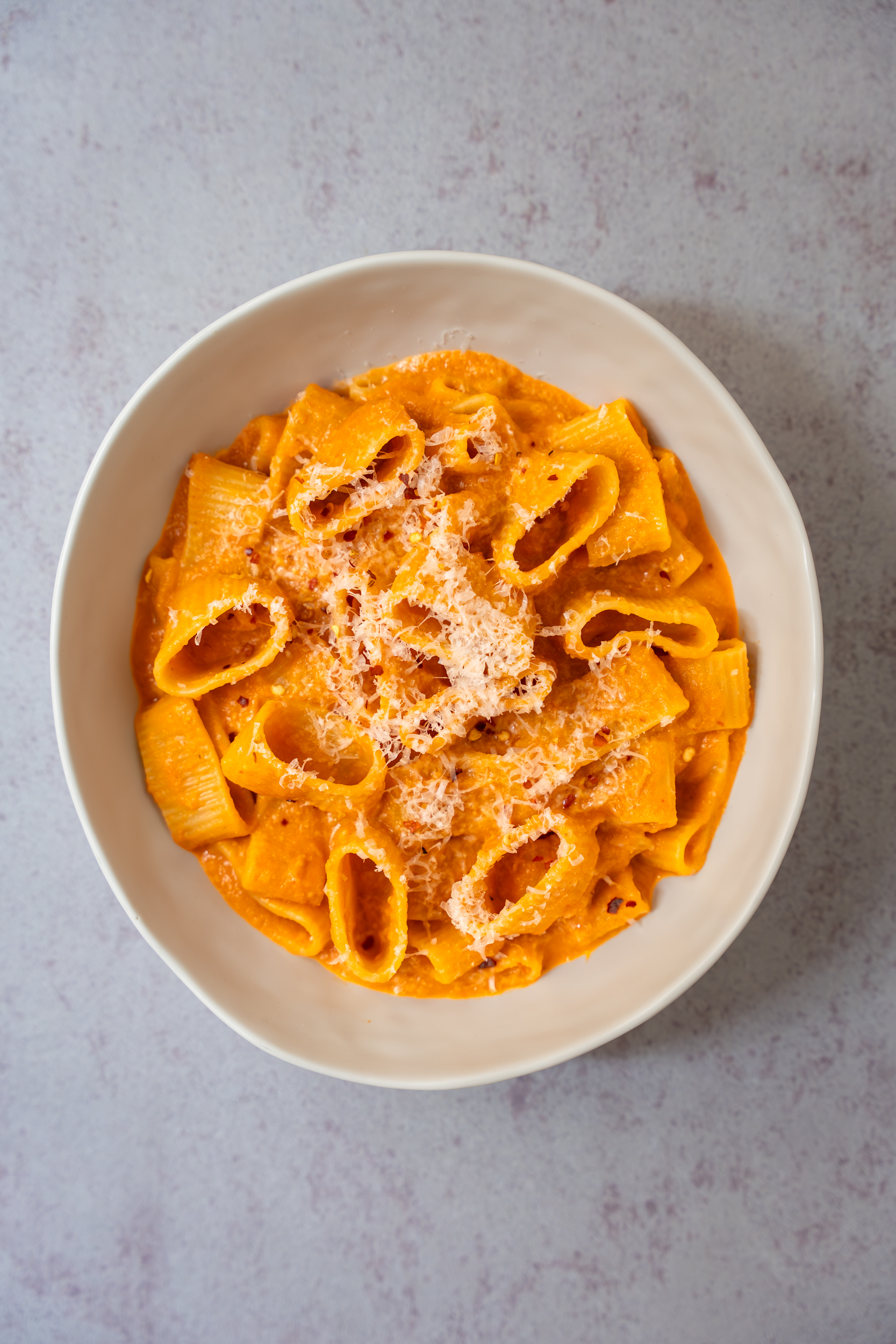 Easy Tomato & Garlic Confit Pasta - Chasing Cravings